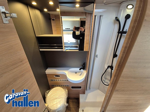 Knaus L!VE I 700 MEG - FIAT 18 of 22