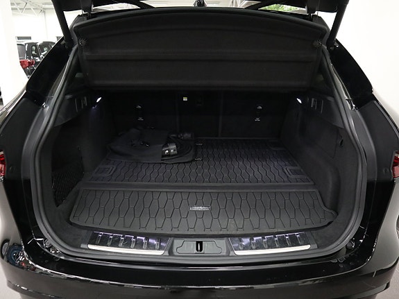 Jaguar F-PACE 12 of 14
