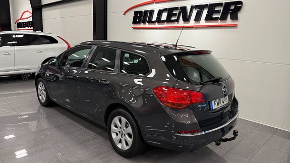 Opel Astra 3 of 5