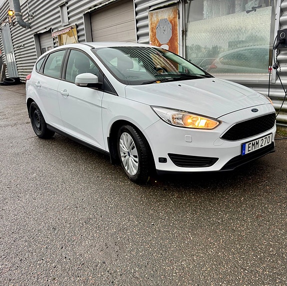 Ford Focus 8 of 20
