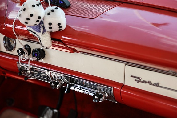 Ford Fairlane 12 of 14
