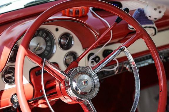 Ford Fairlane 8 of 14
