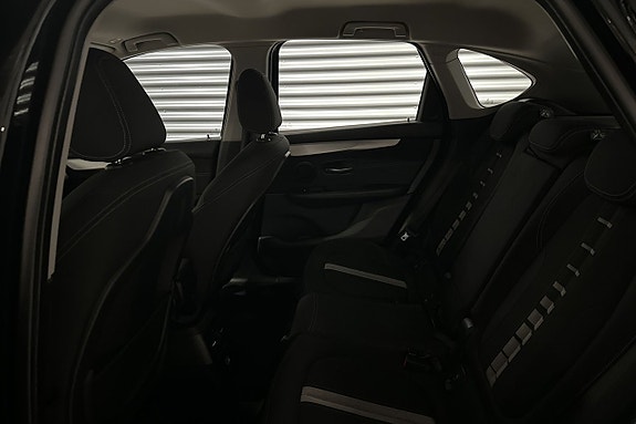 BMW 218 16 of 17