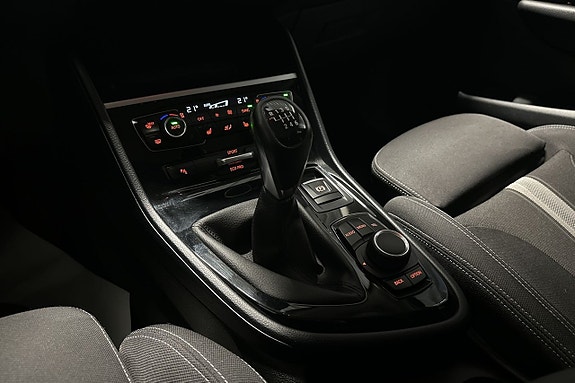 BMW 218 11 of 17