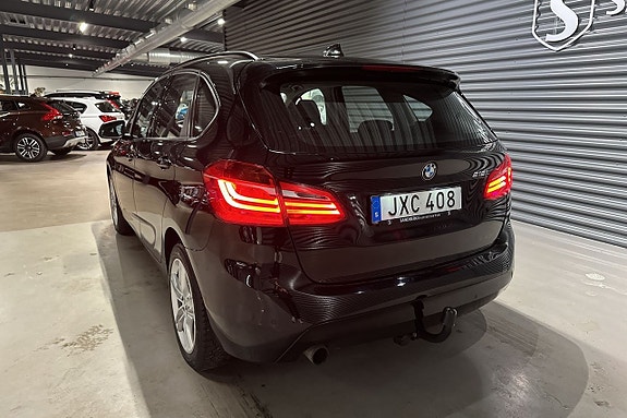 BMW 218 6 of 17