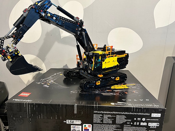 LEGO Technic EC500 grävmaskin