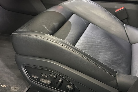 Porsche Taycan 4S 10 of 30