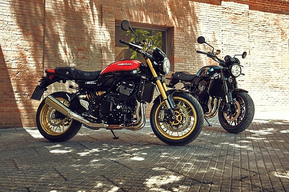 Kawasaki Z900 RS Black Ball Edition 4 of 8