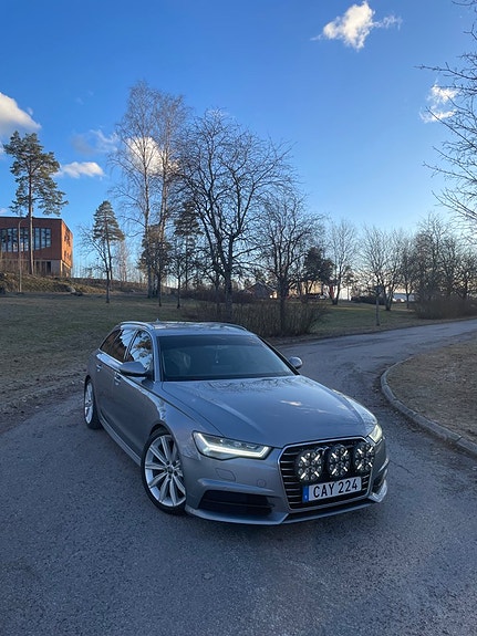 Audi A6 4 of 5