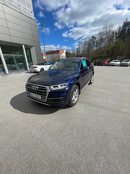 Audi Q5 4 of 5