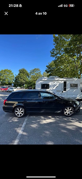 Toyota Avensis 4 of 5