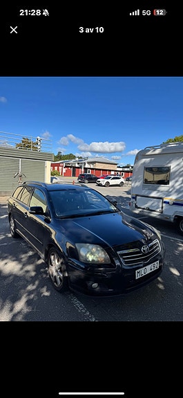Toyota Avensis 3 of 5