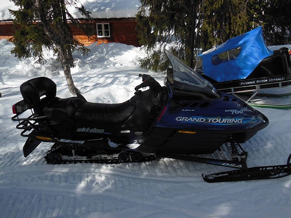Ski-Doo Grand Touring 700 Triple Touring 2 of 4