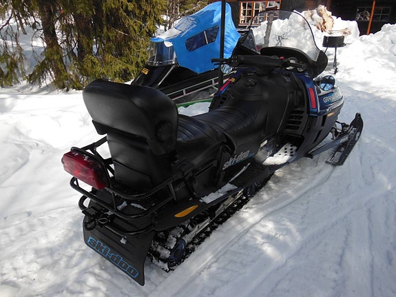 Ski-Doo Grand Touring 700 Triple Touring 3 of 4
