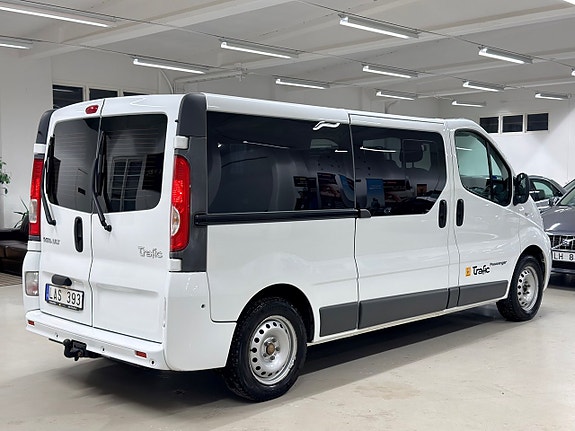 Renault Trafic 4 of 5