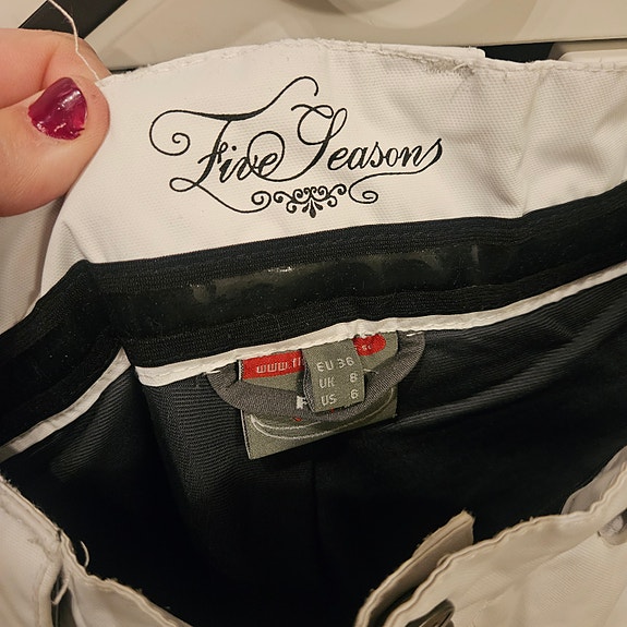 Product image 2 of 8