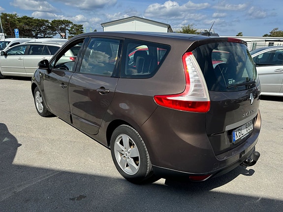Renault Grand Scenic III 11 of 24