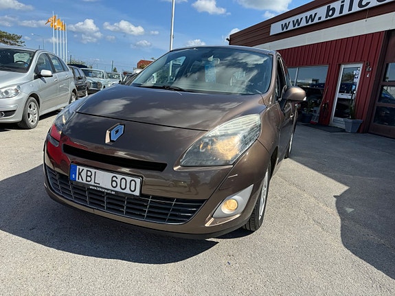 Renault Grand Scenic III 4 of 5