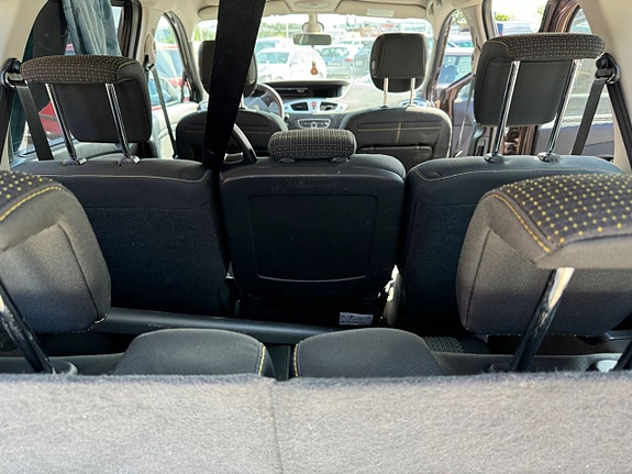 Renault Grand Scenic III 22 of 24