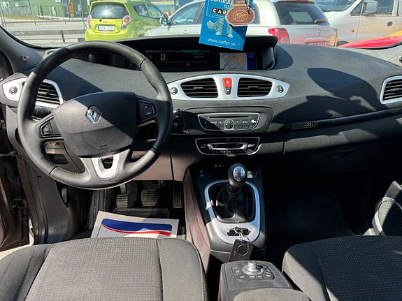 Renault Grand Scenic III 17 of 24
