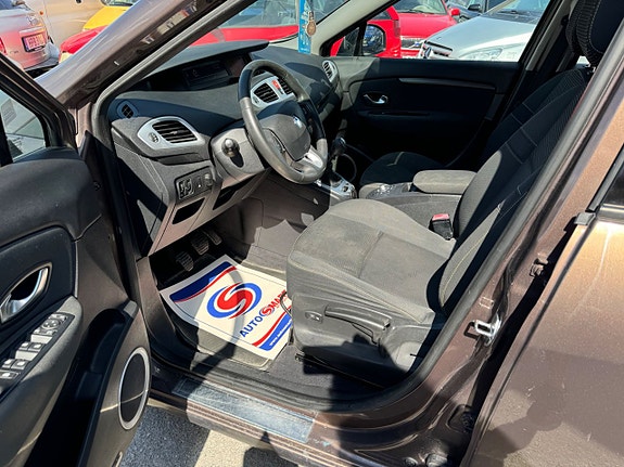Renault Grand Scenic III 13 of 24