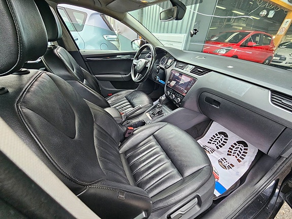 Skoda Octavia 5 of 5