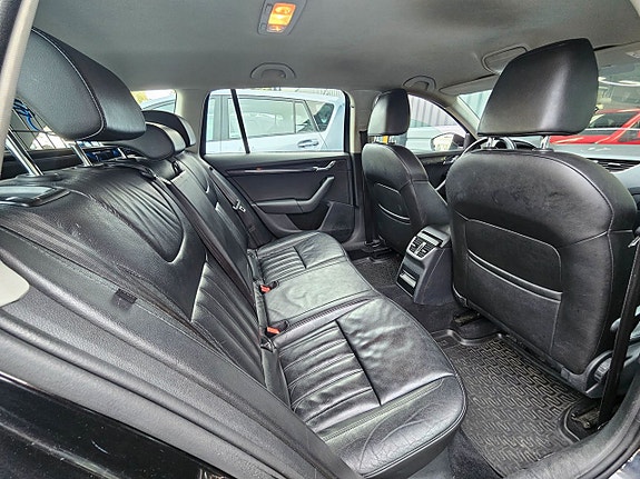 Skoda Octavia 10 of 14