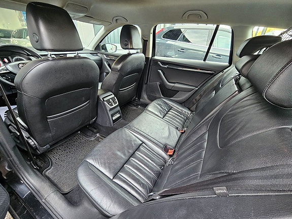Skoda Octavia 12 of 14