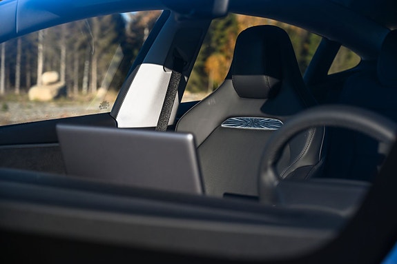 Tesla Model 3 7 of 27