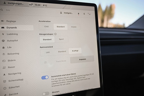 Tesla Model 3 18 of 27