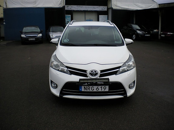 Toyota Verso 3 of 5