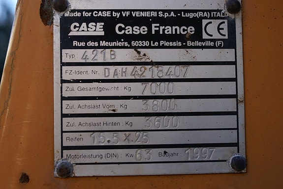 Volvo CASE 5 of 10