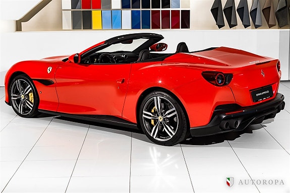 Ferrari Portofino 4 of 5
