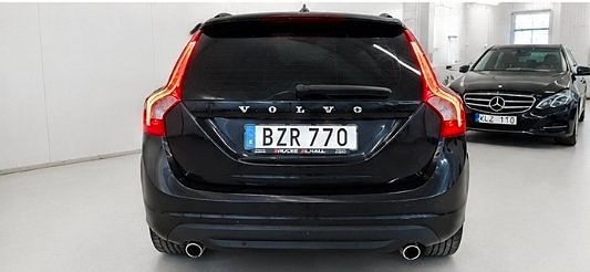 Volvo V60 4 of 12