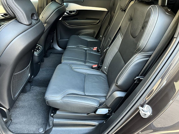 Volvo XC90 9 of 10