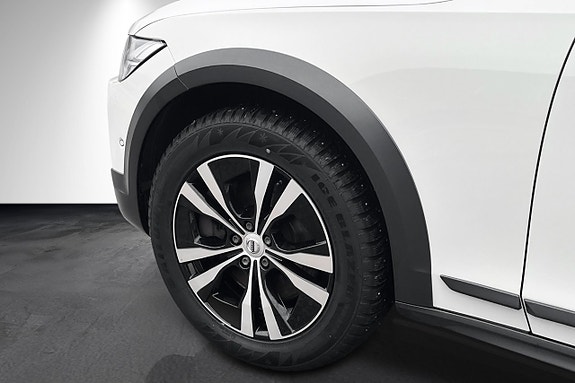 Volvo V90 Cross Country 9 of 20