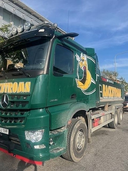 Mercedes-Benz Arocs 2846