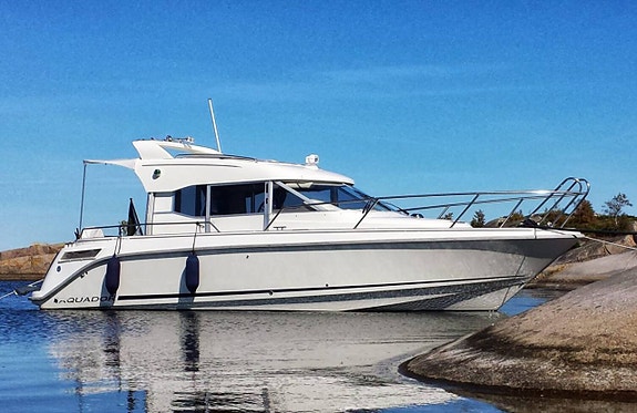 Aquador 28 C - Volvo Penta D6-310 - 2006