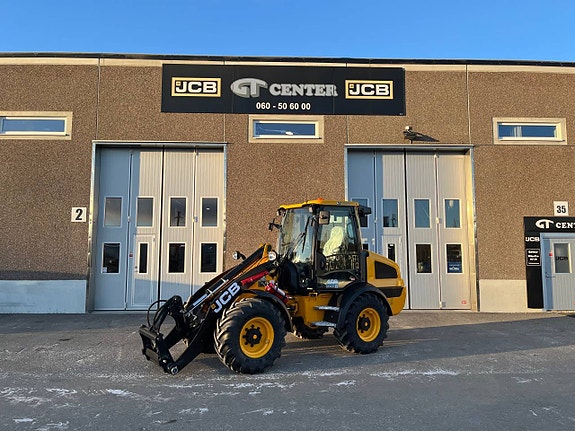 JCB 409 T5 Nordic Edition