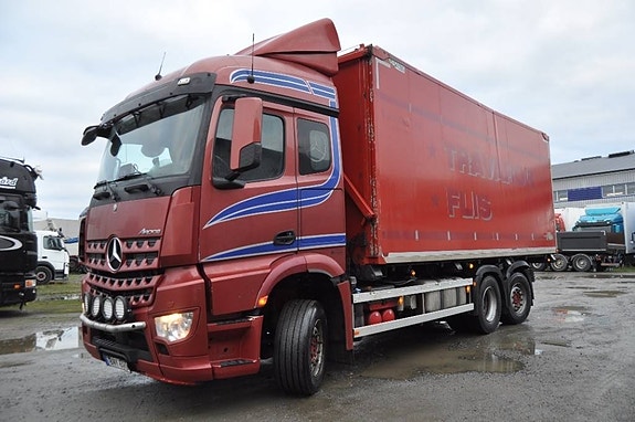 Mercedes-Benz Arocs 2751 L 6X2