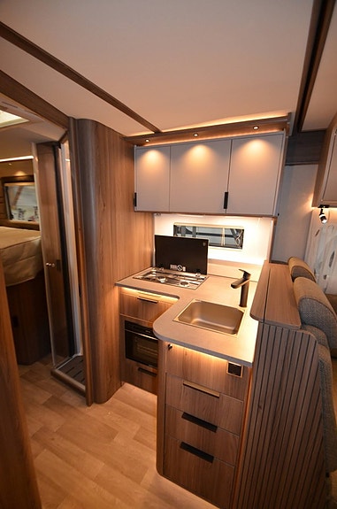 Kabe Travel Master Royal X 810 LGB 3 of 16