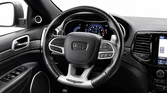 Jeep Grand Cherokee 8 of 27