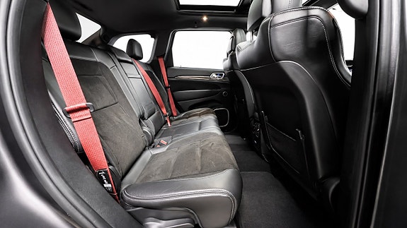 Jeep Grand Cherokee 15 of 27