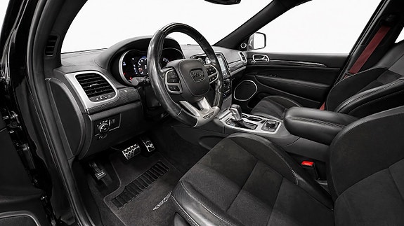 Jeep Grand Cherokee 9 of 27