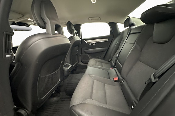 Volvo S90 27 of 30