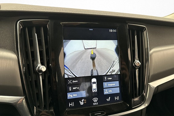 Volvo S90 17 of 30