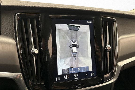 Volvo S90 16 of 30