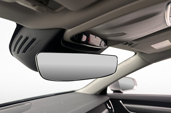 Volvo S90 15 of 30