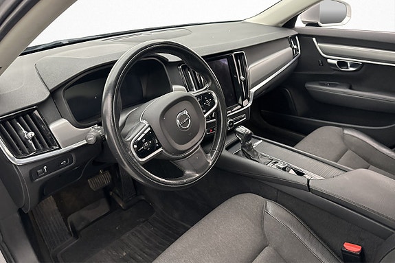 Volvo S90 10 of 30