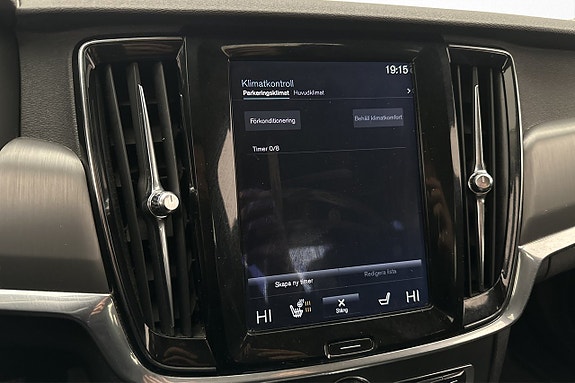 Volvo S90 21 of 30